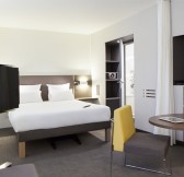 NOVOTEL SAINT QUENTIN 