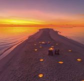 Anantara Kihavah Maldives - Dinner_Sunset